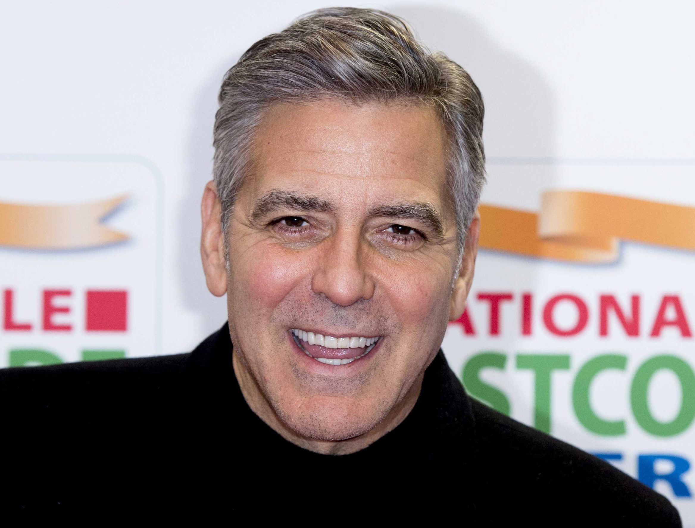 Keiner wollte ihn George Clooney rettet verkrüppelten Hund aus dem