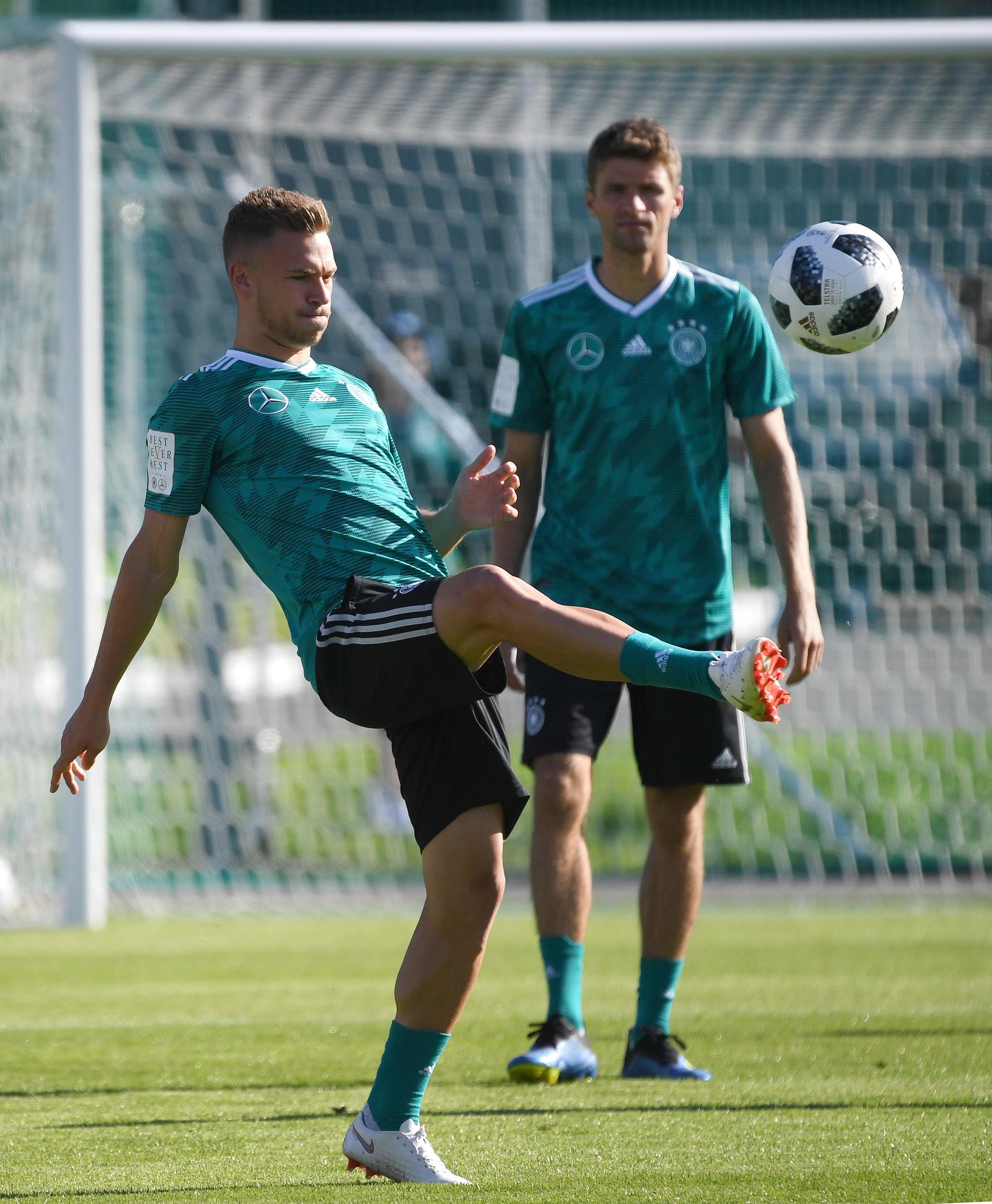 Bayern Analyse Kimmich Erkl Rt Warum M Ller In Russland Noch Nicht Trifft