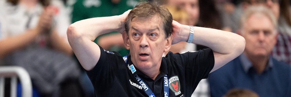 Füchse-Trainer Velimir Petkovic ist fast am Verzweifeln, weil er immer wieder improvisieren muss.