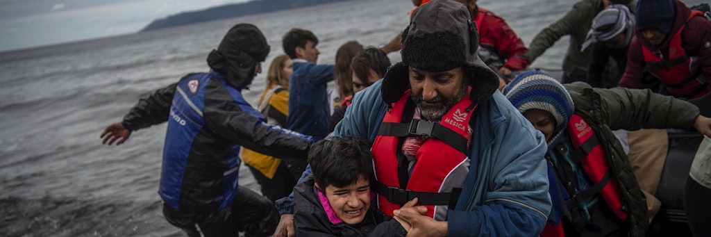54 afghanische Flüchtlinge sind am Freitag auf Lesbos angekommen, nachdem sie die Türkei mit einem Schlauchboot verlassen hatten.