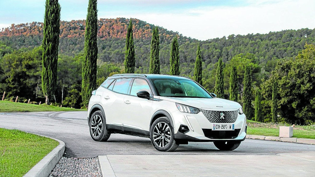 Benzin, Diesel oder Strom: Beim Peugeot e2008 haben Kunden die freie Wahl.