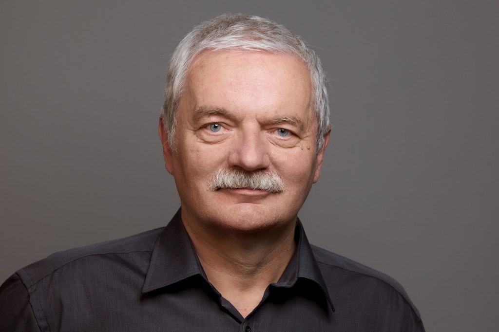 Der Berliner Padagoge Dr. Udo Baer über den Umgang mit Kindern in Krisenzeiten. 
