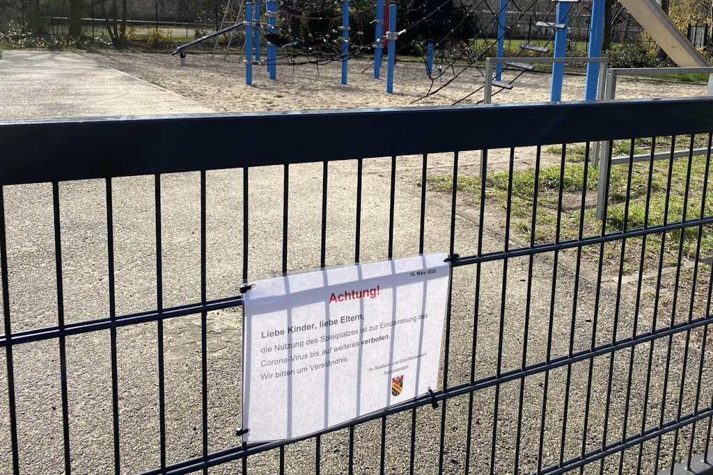Der Bezirk Reinickendorf schließt die Spielplätze wie diesen an der Reginhardstraße.