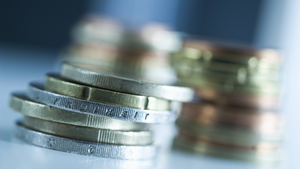Finanzielle Freiheit ist für viele ein wichtiges Ziel. Wer viel spart, kann sie tatsächlich auch erreichen.