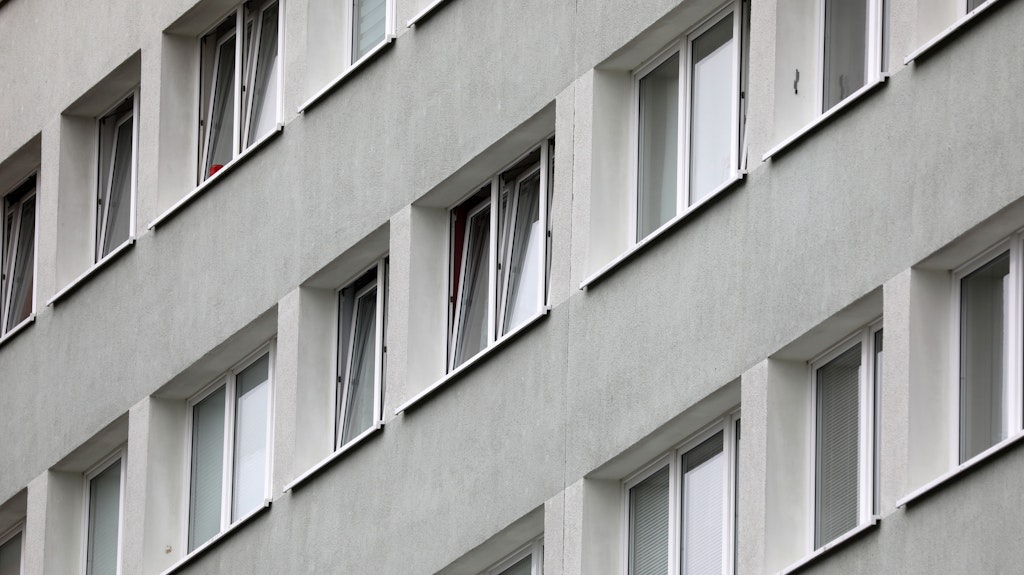 Die Bundesregierung erwägt Hilfen für Mieter, die wegen der Corona-Krise ihre Wohnungsmiete nicht mehr zahlen können. 