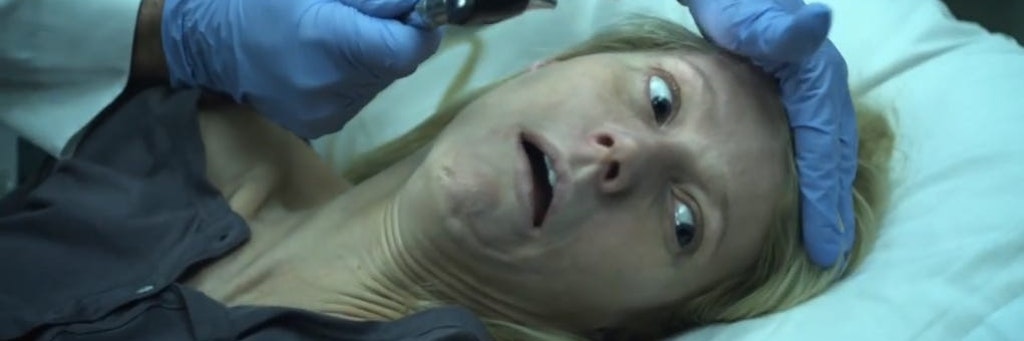 Gwyneth Paltrow als Patientin im Film. 