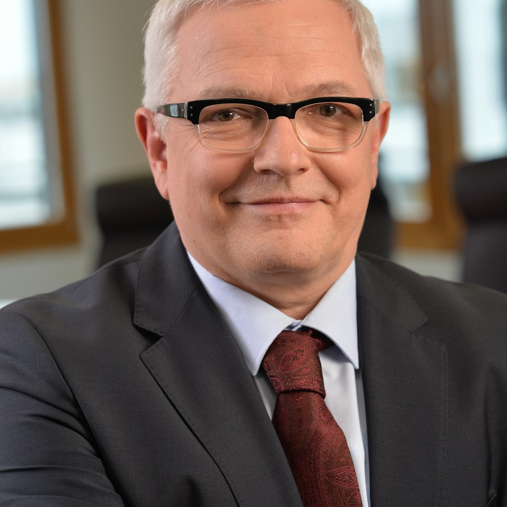 Dr. Burkhard Ruppert.