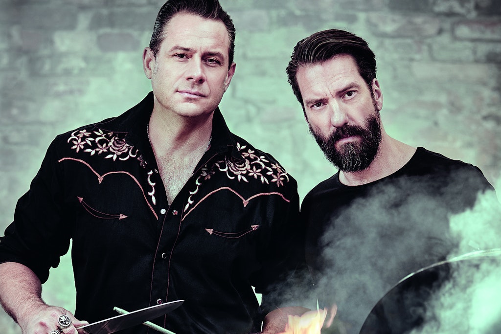 Rocker und Grillmeister: Alec „Boss Burns“ Völkel (re.) und Sascha „Hoss Power“ Vollmer