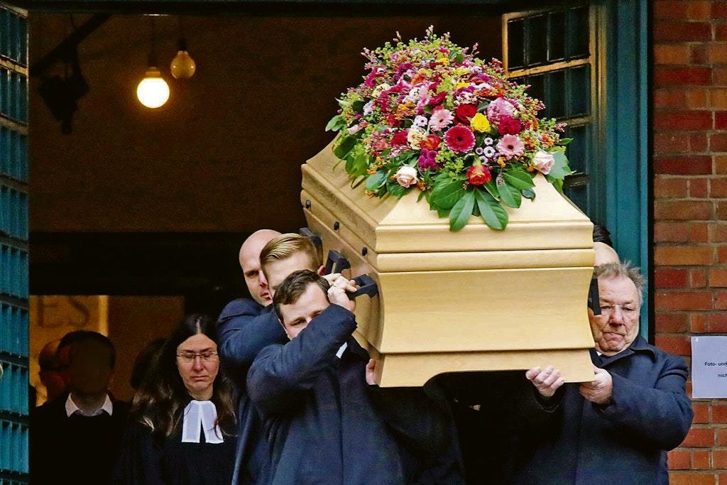 Die Trauerfeier für Fritz von Weizsäcker in der Jesus-Christus-Kirche. Der Sohn des Ex-Bundespräsident wurde im November getötet.