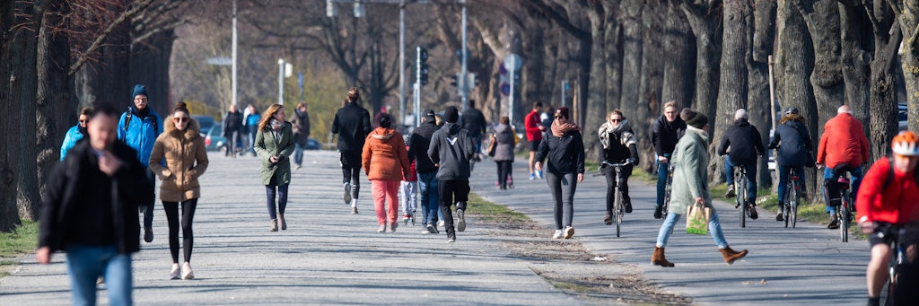 Die Gehwege sind voll.