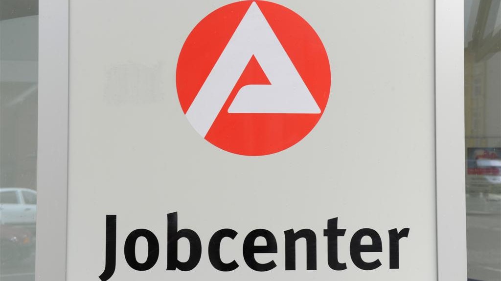 In Zeiten von Corona ist das persönliche Erscheinen im Jobcenter für Hartz-IV-Empfänger nicht notwendig.
