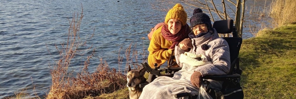 Barbara Carus bleibt nur das gemeinsame Foto mit ihrer Tochter. Sie liegt ganz allein in einem Hospiz in Brandenburg und ihr geliebtes Kind darf sie wegen der Kontaktsperren nicht mehr besuchen. 