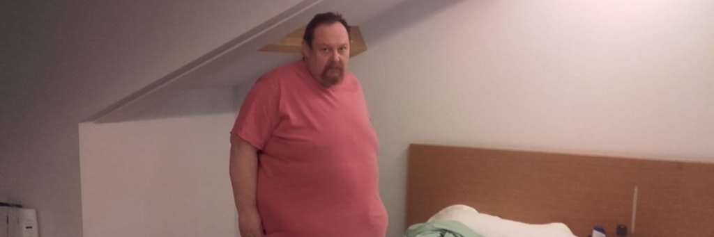 Der Berliner Dozent Wolfgang Knie sitzt in einem spanischen Obdachlosenheim in Ourense fest. 