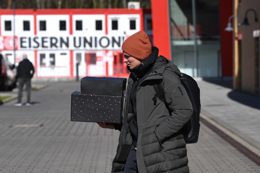 Sachen gepackt und ab zu Mama und Papa nach Hause. Unions Grischa Prömel verbringt die Corona-Pause in der Heimat.