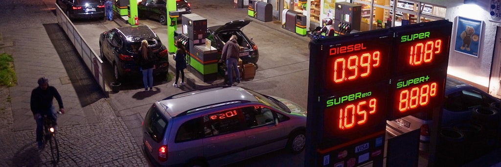 Der Preis für Diesel und Benzin ist in der Corona-Krise stark gesunken.
