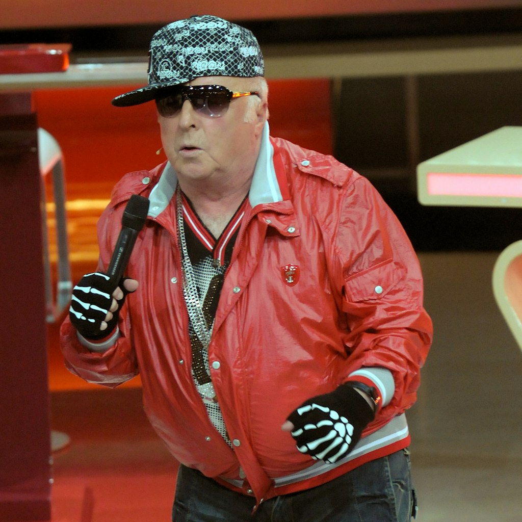 2010 gab sich Blüm jugendlich und selbstironisch in der RTL-Show „Alt gegen Jung - Das Duell der Generationen“.