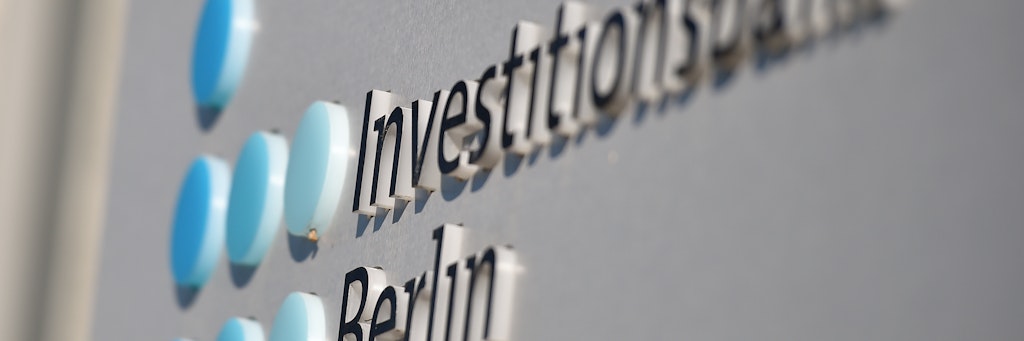 Innerhalb sehr kurzer Zeit wurde sehr viel Geld an Firmen verteilt.