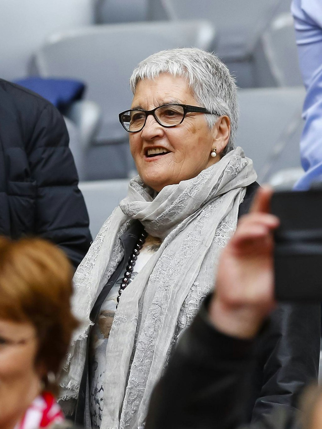 Dolors Sala Carrio, die Mutter von Pep Guardiola, bei einem Besuch eines Bayernspiels im Jahre 2014.