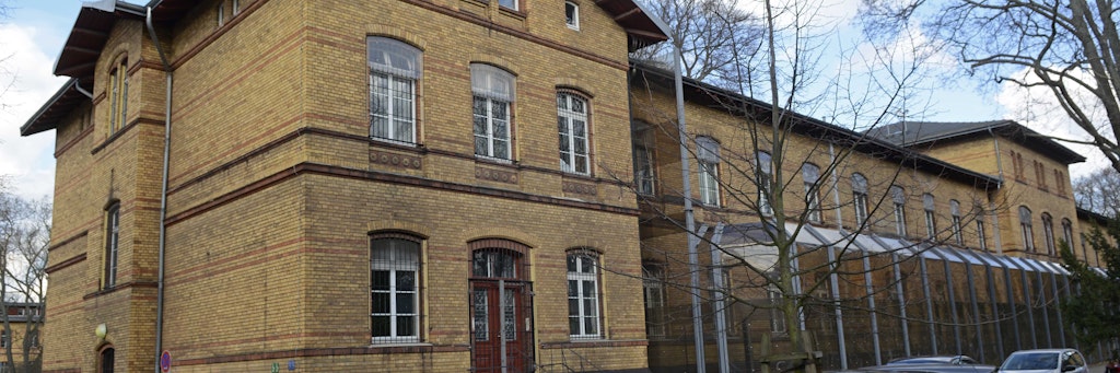 Das Haftkrankenhaus liegt im Olbendorfer Weg 70
