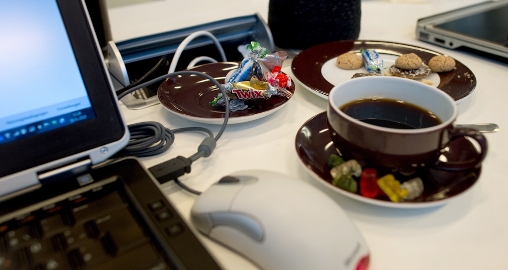 Süßigkeiten und Kekse im Homeoffice: Das kann auf Dauer mopsig machen.