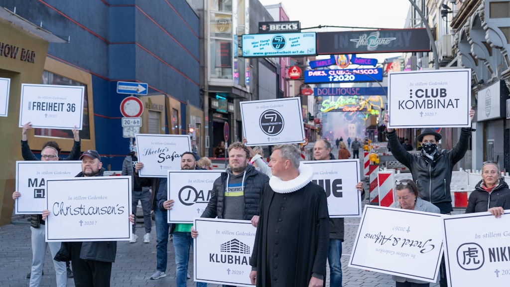 Gastronomen im Hamburger Szenekiez St. Pauli machen auf die tiefgreifenden finanziellen Folgen der Corona-Beschränkungen aufmerksam