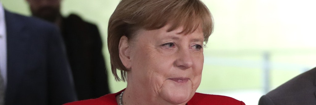 Angela Merkel griff zum Telefon und bedankte sich bei den Mitarbeitern in Halberstadt für ihre Arbeit.