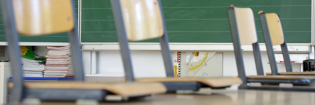 In der Grundschule am Birkenhain muss eine Lerngruppe in Quarantäne, nachdem eine Lehrkraft positiv auf Corona getestet worden war.