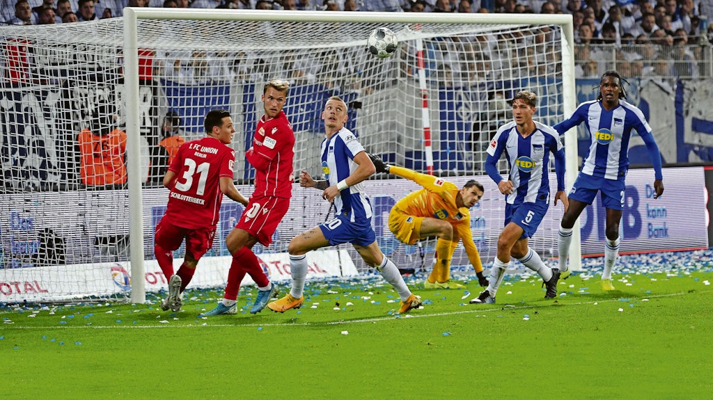 Szene aus dem Hinspiel, dass Union gegen Hertha gewann. 