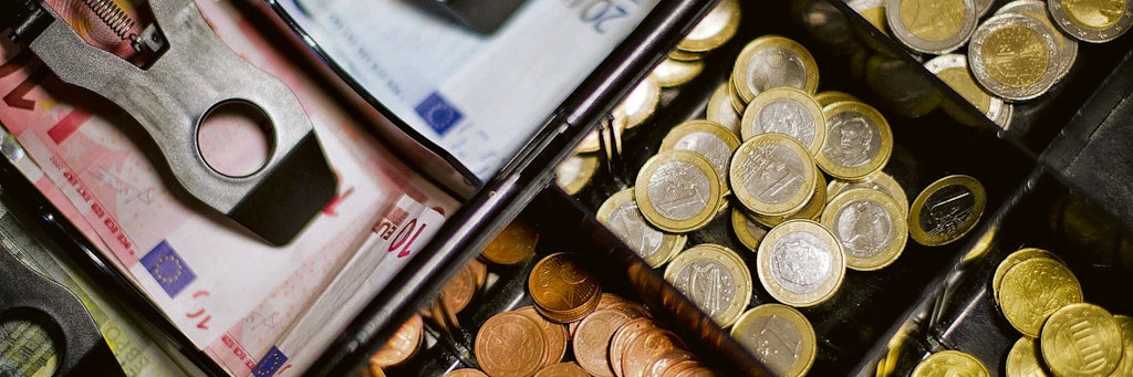Laut EZB ist der Wert der pro Woche zusätzlich in Umlauf gegebenen Banknoten sei Mitte März rasant gestiegen.