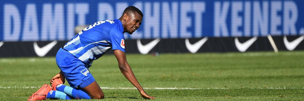 Salomon Kalou bat seine Hertha-Kollegen unter Tränen um Entschuldigung.