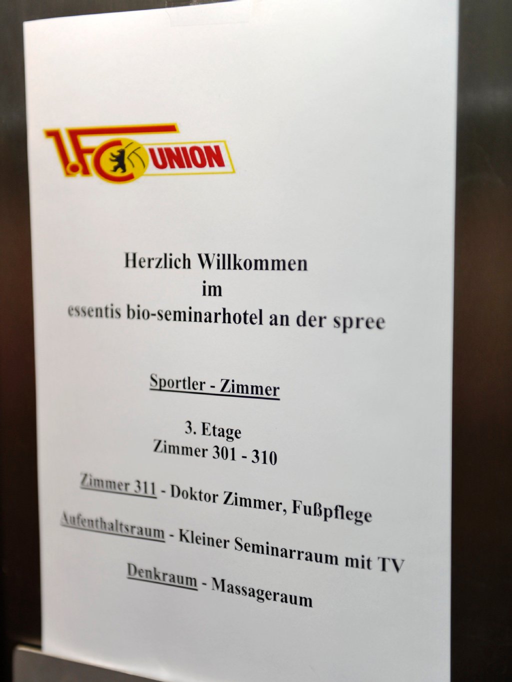 Wie man sieht ist der 1. FC Union Berlin im Bio-Hotel Essentis in Berlin Köpenick sehr willkommen.