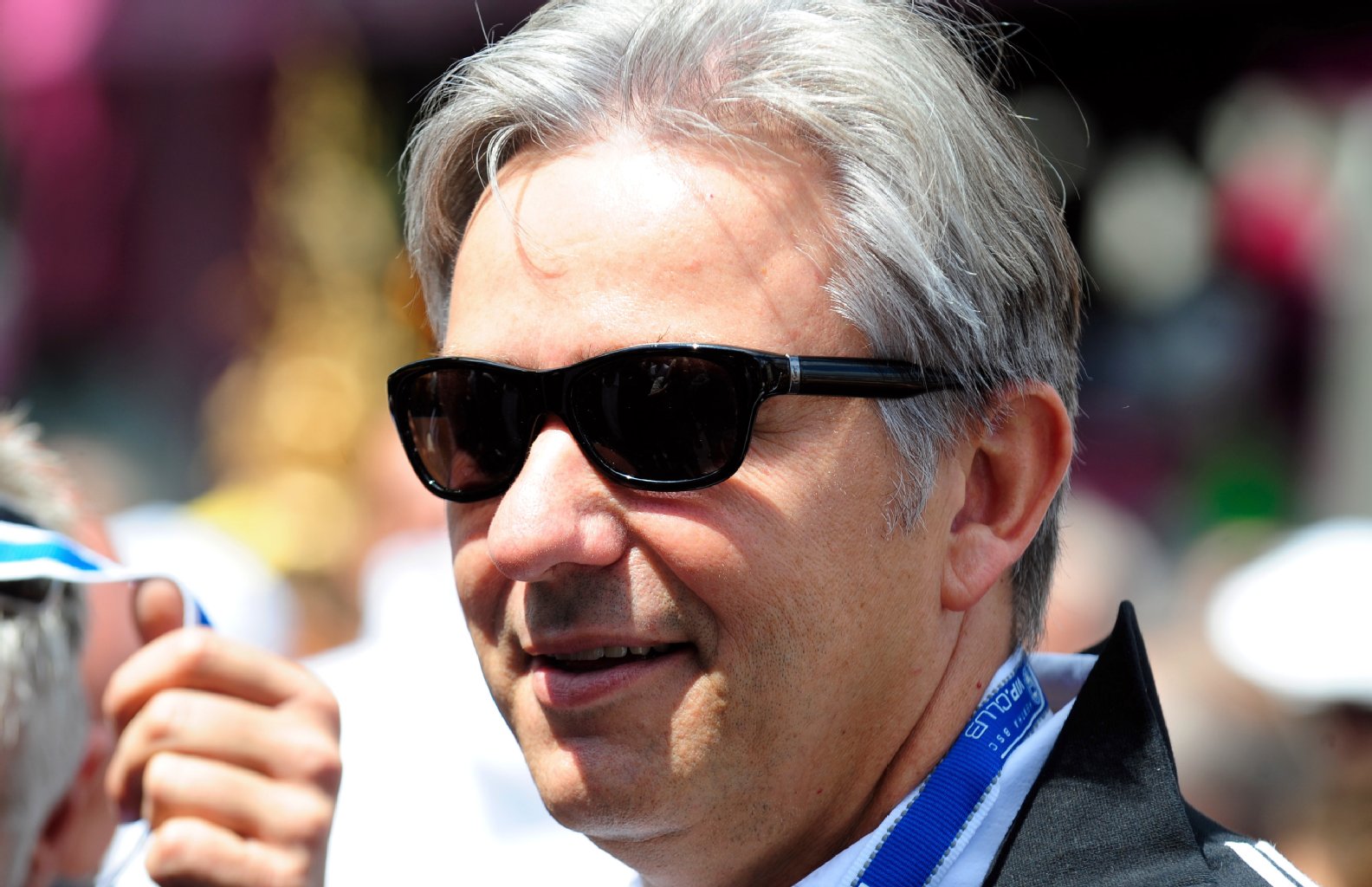 Ganz cool mit Brille: Regierende Bürgermeister von Berlin, Klaus Wowereit (SPD), auf dem CSD.