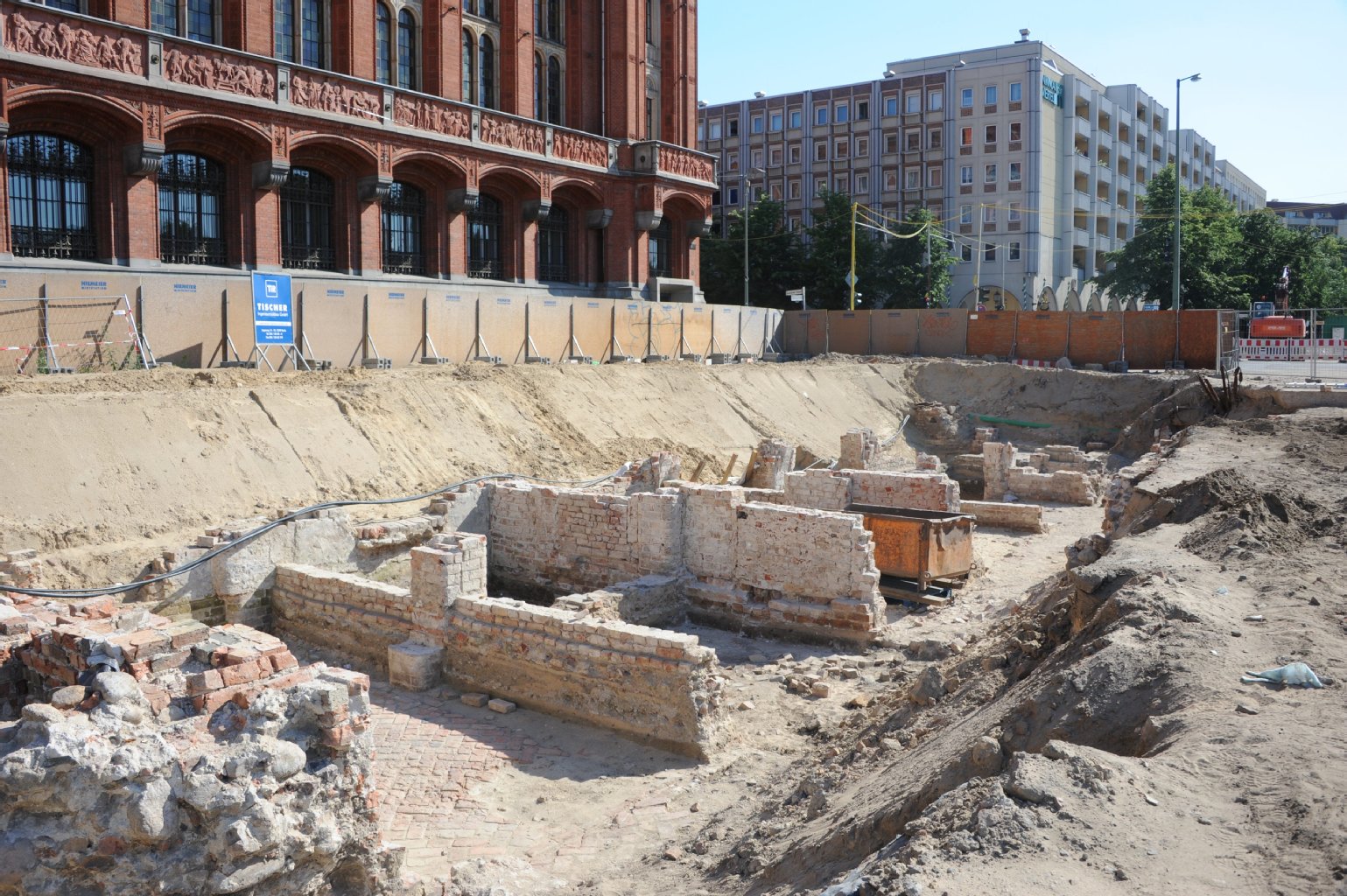 Mittelalterliches Berlin Altes Rathaus stoppt neue UBahn