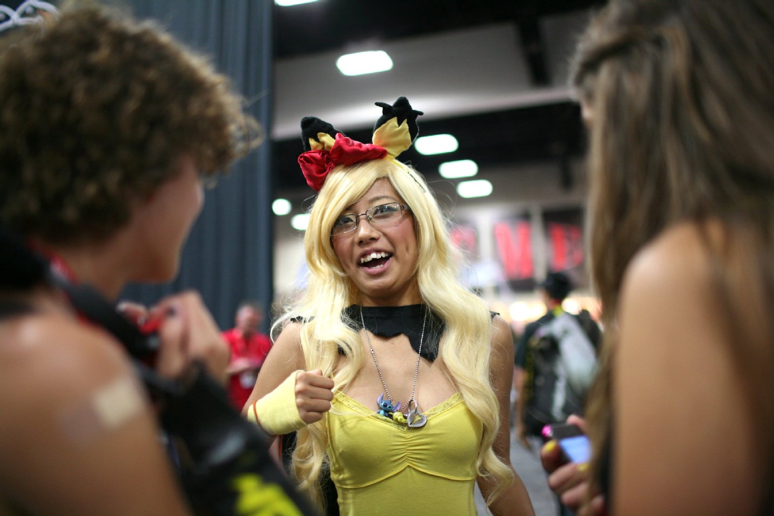 Comicfan Marilynn Phonephaly hat sich für die Comic Con-Messe in San Diego als Comicfigur Pichu verkleidet.