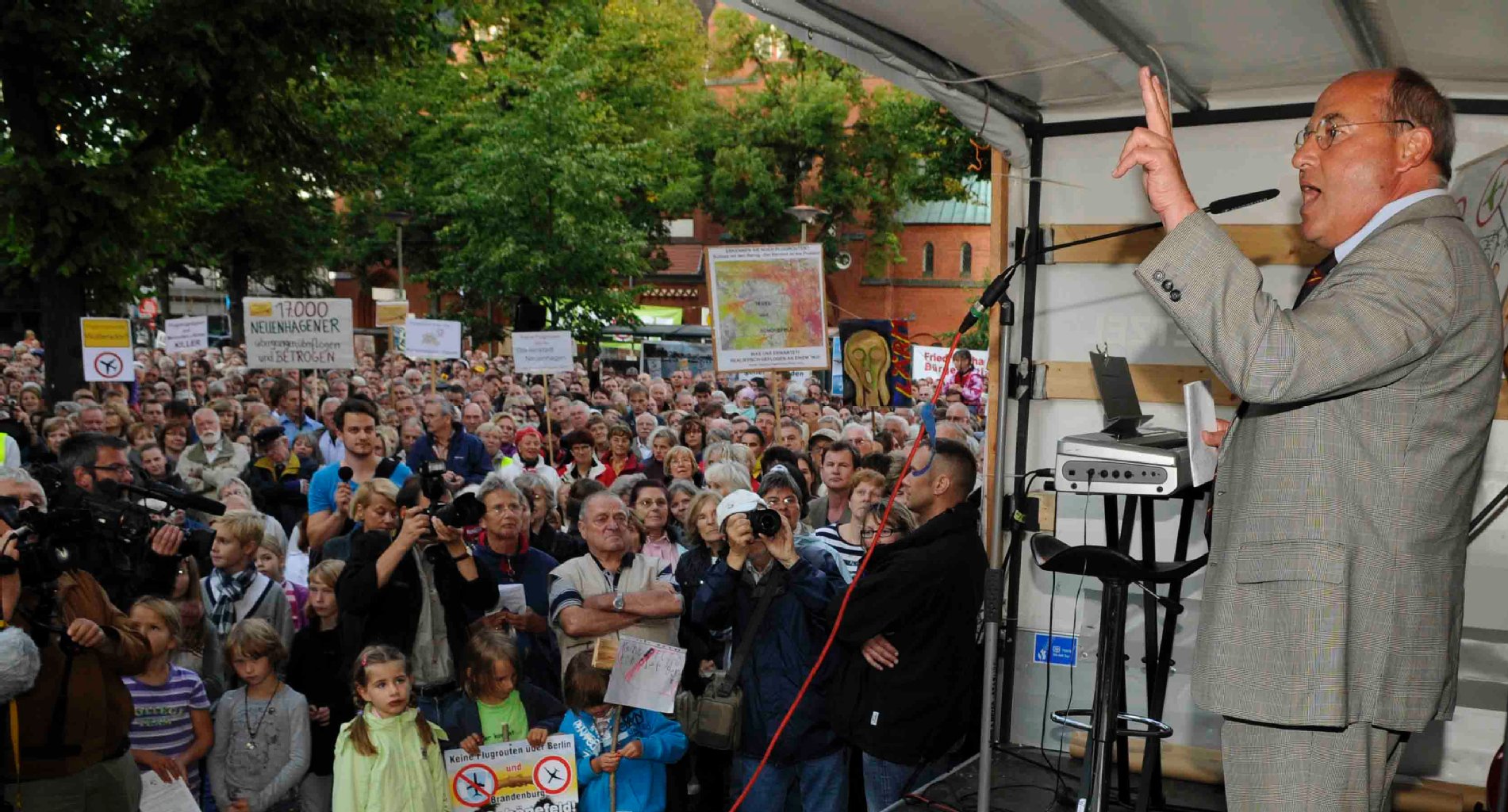 Regisseur Leander Haußmann schimpfte bei Demo: „Hebe deinen Arsch hierher und übe deinen Beruf aus ...“