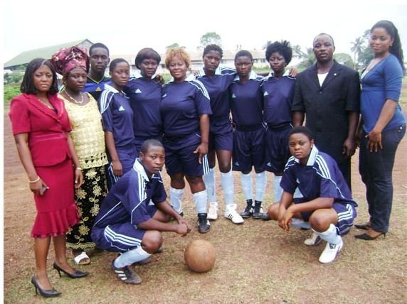 Die Fußballerinnen aus Kamerun sind untergetaucht. Gehen sie nun als Prostituierte anschaffen?