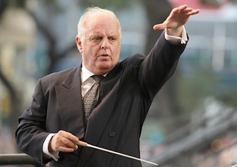 Der argentinisch-israelische Dirigent Daniel Barenboim (68) machte aus der Berliner Staatskapelle ein international gefragtes Orchester.