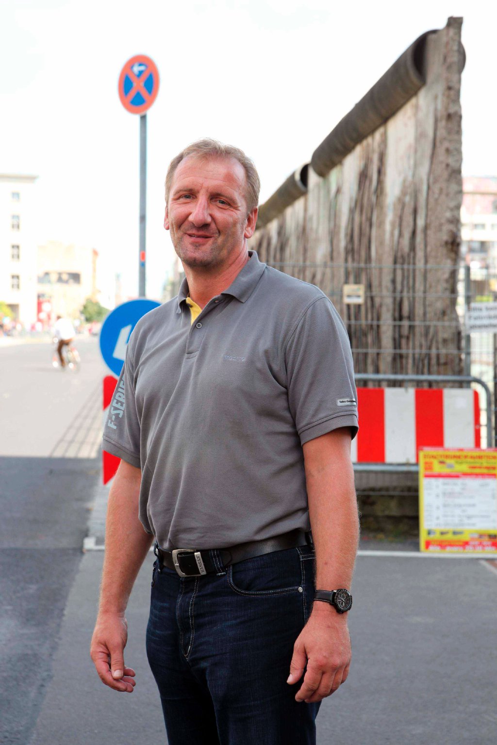 KFZ-Meister Henry Becker (48) hat seinen Wehrdienst direkt an der Grenze abgeleistet. „Auch heute sagen wir noch, dass wir rüber fahren. Nach wie vor finde ich Ostdeutsche viel offener“, sagt der Nordhausener.