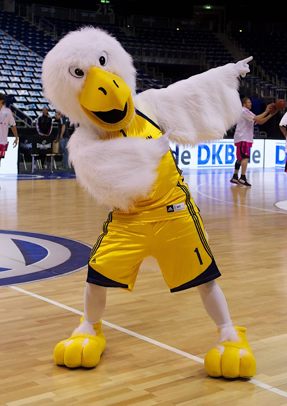 Mit Mülltonnen hat Alba (die Firma, nicht der Basketball-Verein!) viel zu tun. Dass man aber auch derart viele Spieler entsorgt und woanders recycelt, liegt eigentlich nicht in der Natur der sauberen Angelegenheit.