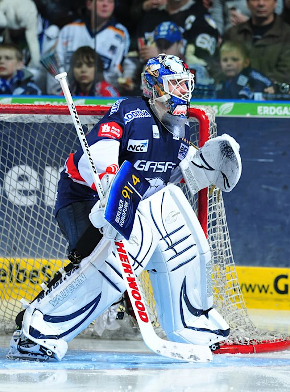Kevin Nastiuk (26) kam 2009 zu den Eisbären, machte 17 Spiele.