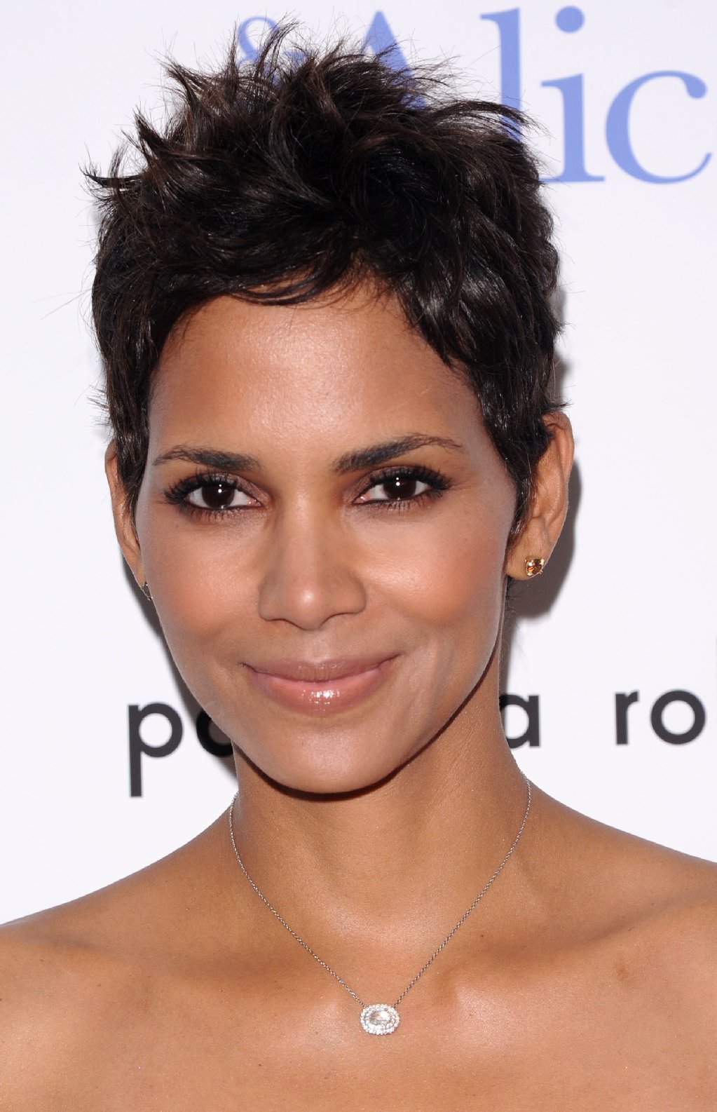 Image - Halle Berry: Mit Tom Hanks in Berlin gelandet