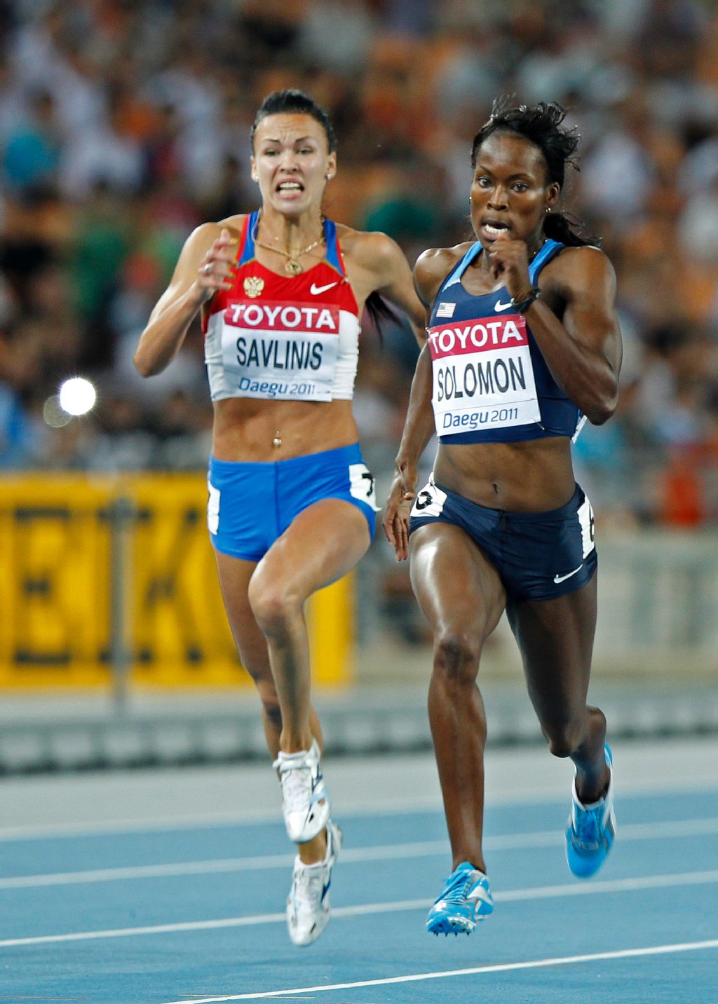 Elizabeta Savlinis (Russland) und Shalonda Solomon (USA)