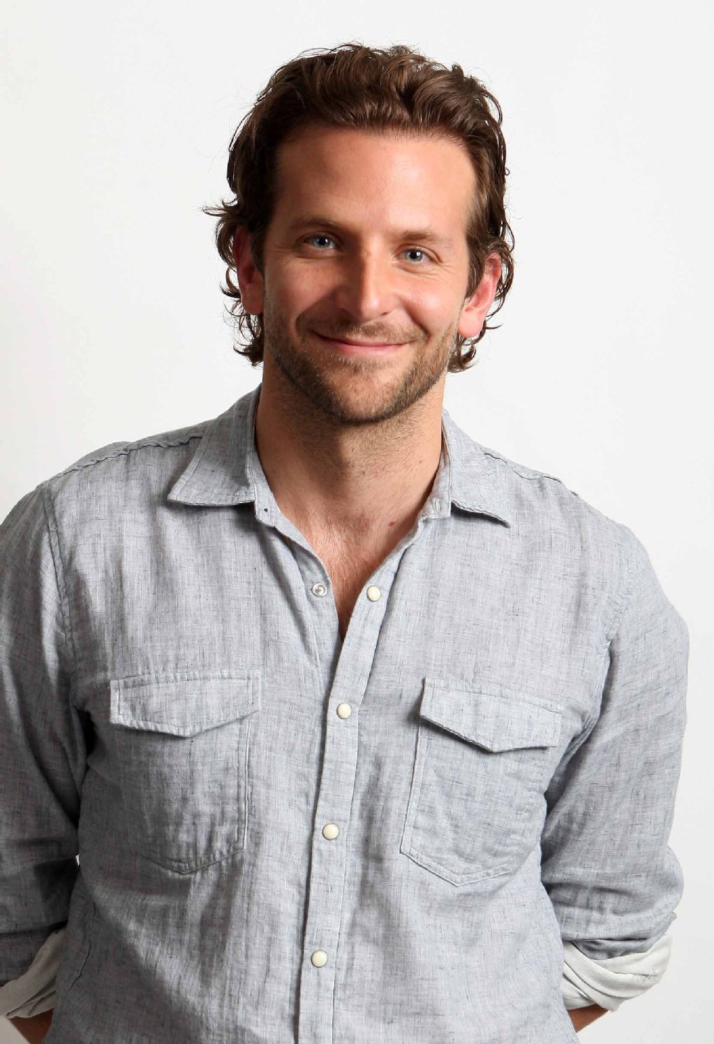 Bradley Cooper: “Ich glaube, dass die Wunden bis heute nicht geheilt sind. Und es ist gut, dass wir nicht vergessen, was passiert ist. Denn das beste, was man aus solch einer Tragödie machen kann, ist daraus für die Zukunft zu lernen.”