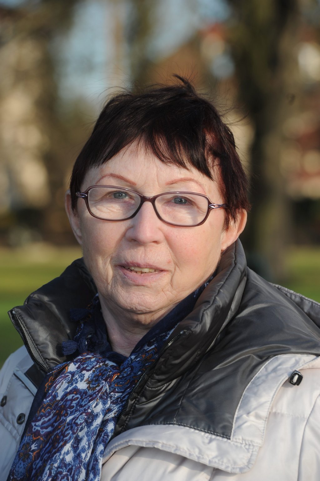 Bianca Arnold (71), Rentnerin aus Friedrichshagen: „Es ist eine Schweinerei, dass Herr Wowereit die Verlärmung der Wohngebiete im Südosten zulässt. Dank des Beschlusses wohnen mein Mann und ich nun direkt unter der Flugroute.“