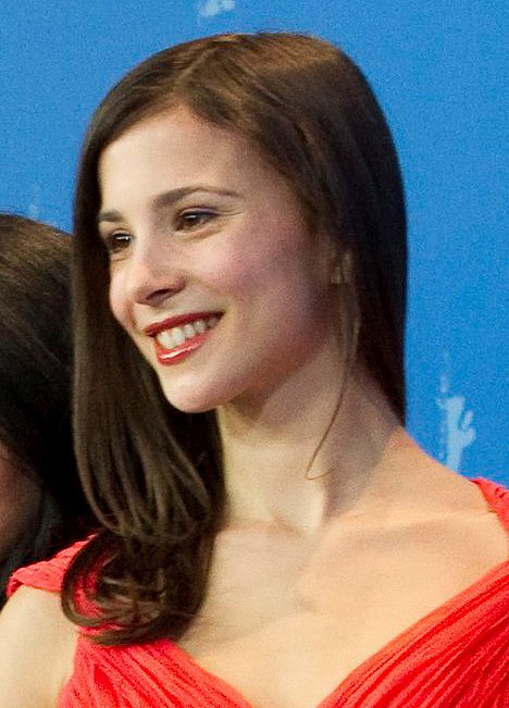 In Sachen Mord Das Brennende Bett Neue Tatort-Kommissarin Aylin Tezel: Praktikum in Sachen Mord & Co.