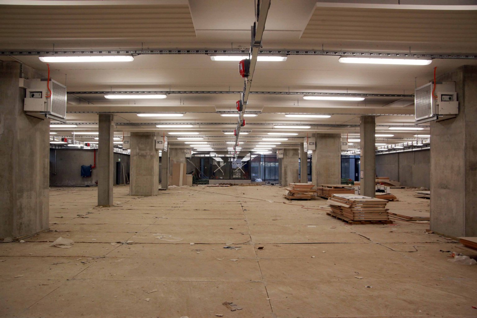 Viel Platz bieten die Werkshallen, wo es 400 Arbeitsplätze geben soll.