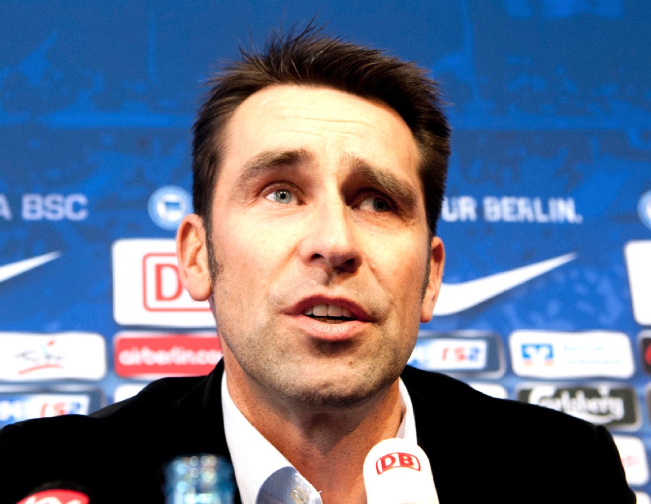 Image - Manager Preetz Verletzte Pech Hertha BSC Berlin Bayer 04 Leverkusen