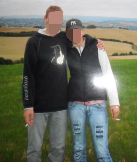 Die Nebenbuhlerin und ihr Bruder: Tanja L. und ihr Bruder Sven sind unzertrennlich. Als seine Schwester (legte bei der Polizei ein Geständnis ab) ihn bat, einen Killer zu suchen, tat er das. Wie viel Sven von der Beute bekommen sollte, ist unbekannt.