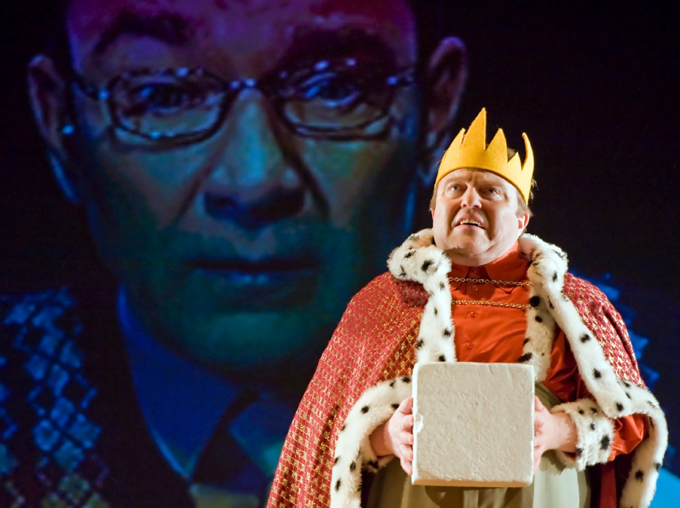 Image - „Der kleine König Dezember“: Dirk Bach: sein letztes Stück feiert Premiere in Steglitz