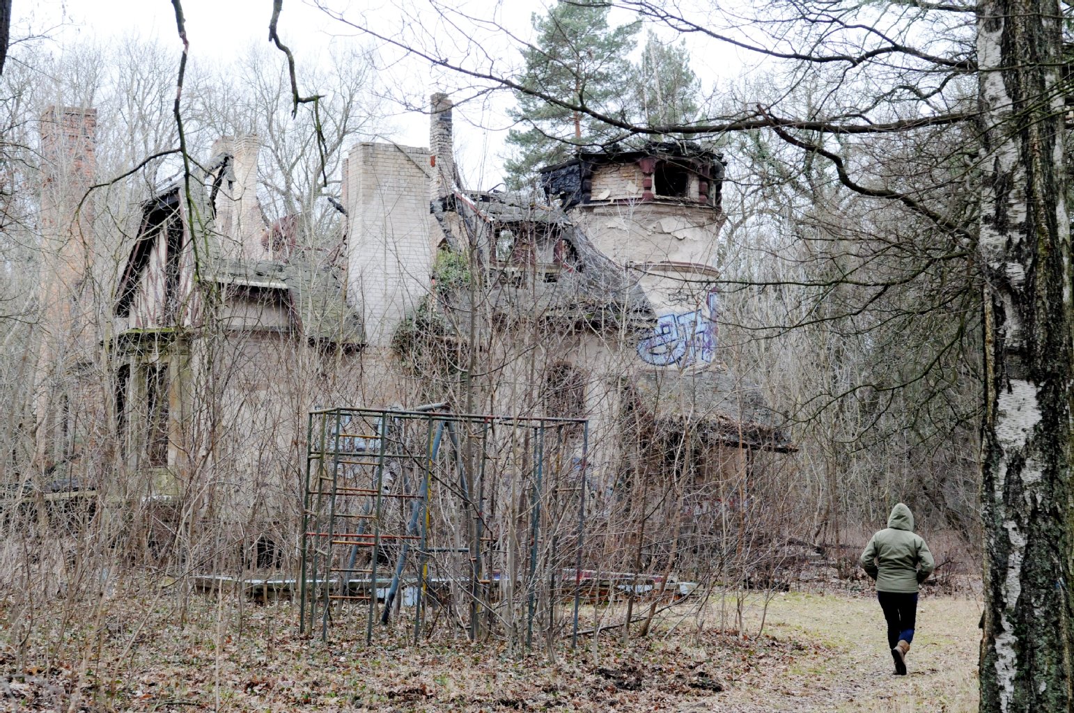 Ruine des ehemaligen Kinderheims Hoppegarten